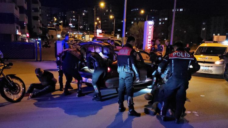 Dur ihtarına uymadılar Şaşırtan savunma: Ben kaçmadım, neden kaçayım, şoför kaçtı