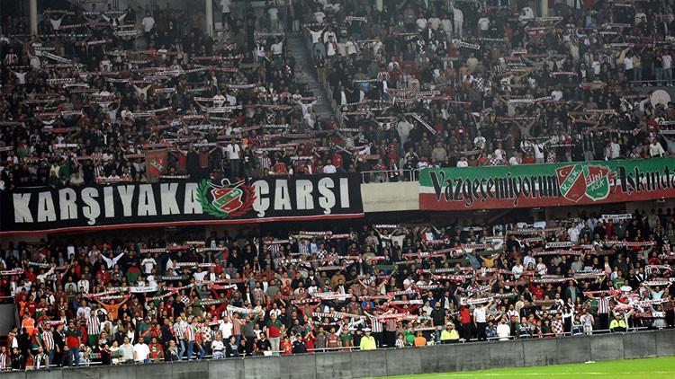 Karşıyakada camia devrede