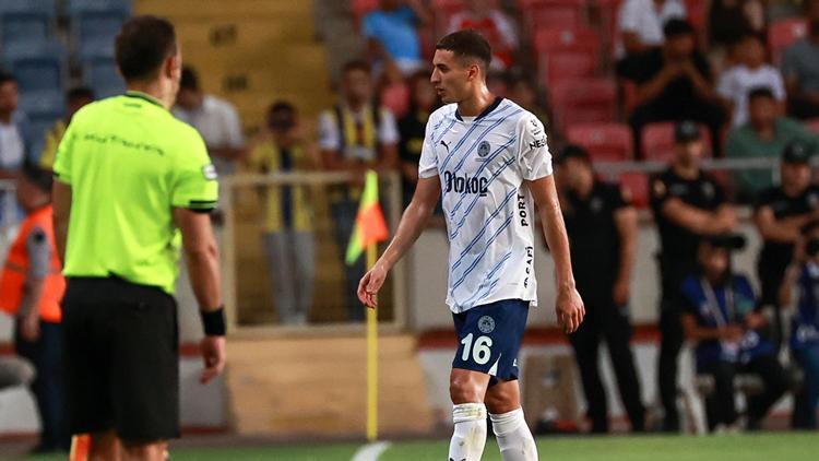 Hürriyet: Fenerbahçede tek kızaran Mert Müldür