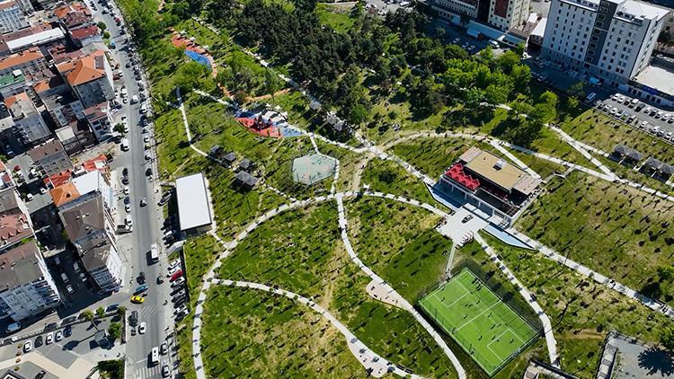 Bakan Kurum, Bağcılar Millet Bahçesinin görüntülerini paylaştı