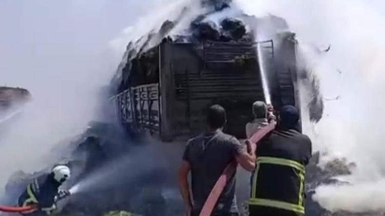 Mardinde saman yüklü TIR, alev alarak yandı