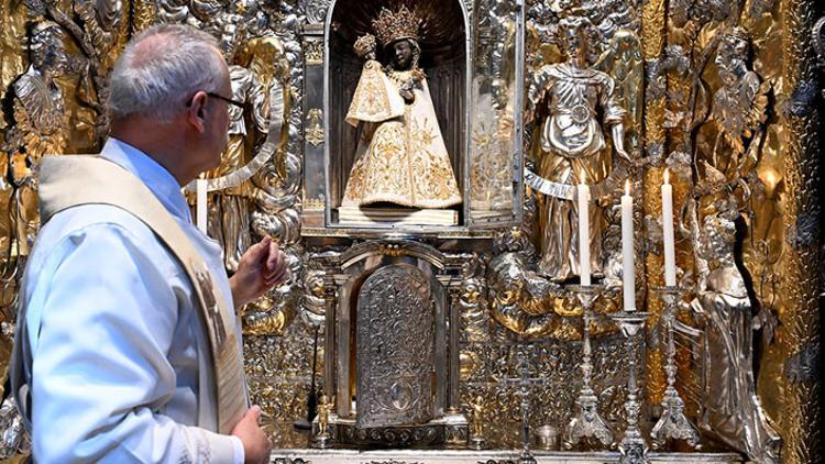 Bavyera’da ‘Papa’nın Bazilikası’na saldırı