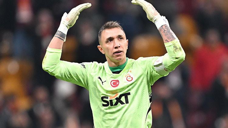 Hürriyet: Galatasaray’dan ayrılan Muslera ile görüşmeyi başkan açıkladı