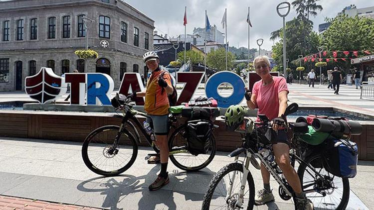 Türkiye’yi bisikletle gezen Alman çift, 1400 kilometreyi geride bıraktı