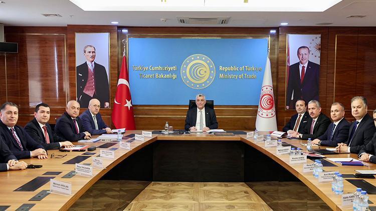 Bakan Bolat, ayakkabı sanayiinin temsilcileriyle bir araya geldi