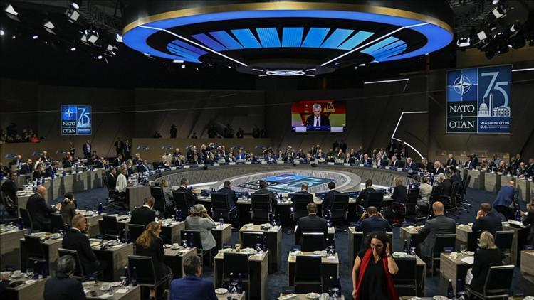 NATO Zirvesinde gündem savunma harcamaları ve Ukrayna