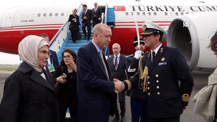 Cumhurbaşkanı Erdoğan, Laheyde... NATO Liderler Zirvesinde aile fotoğrafı