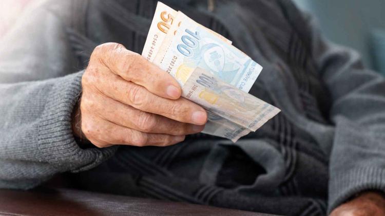 En düşük emekli aylığına zam hazırlığı
