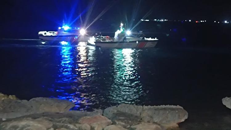 Mersin’de gece denize giren 3 kişiden biri boğuldu; 2 kişi aranıyor