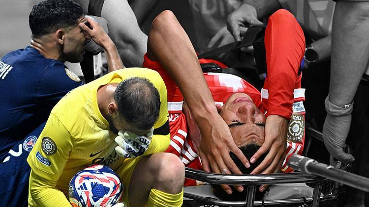 Jamal Musialadan korkutan sakatlık Futbolcular gözyaşlarını tutamadı