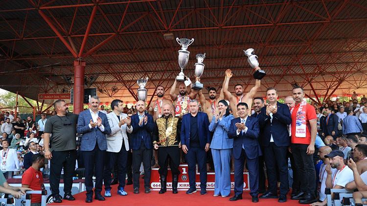 664. Kırkpınar Yağlı Güreşleri Başpehlivanı Orhan Okulunun muhteşem dönüşü