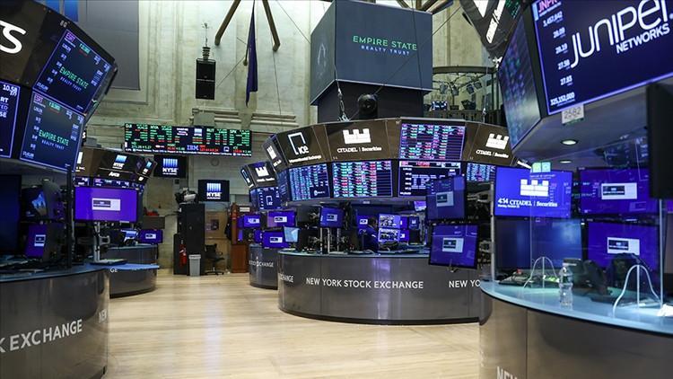 New York borsası karışık seyirle açıldı