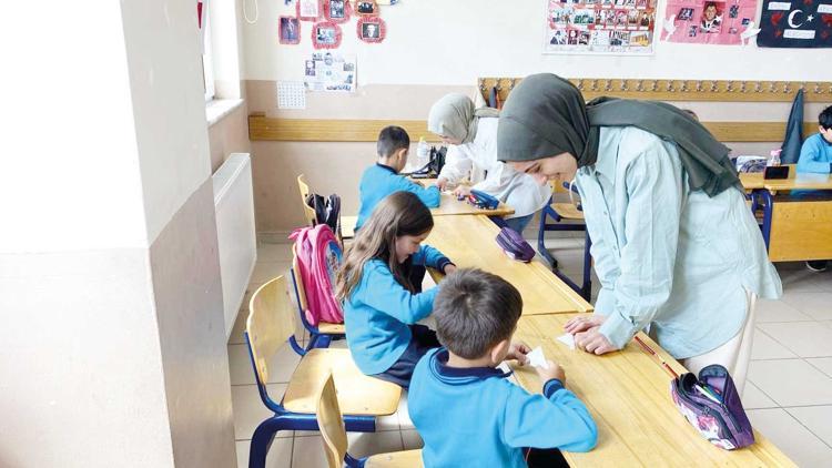 Köy öğretmenleriyle bilim seferberliği