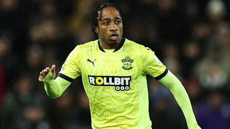 Hürriyet: Walker-Peters, bugün Beşiktaş için geliyor