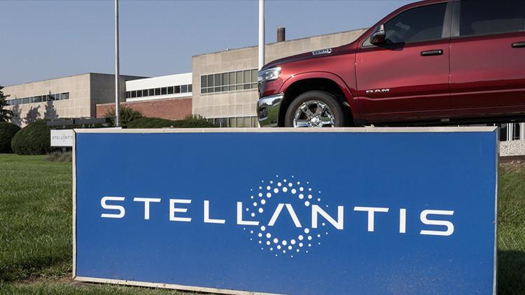 Stellantisten yılın ilk yarısında 74,3 milyar euro net gelir tahmini Stellantisten yılın ilk yarısında 74,3 milyar euro net gelir tahmini
