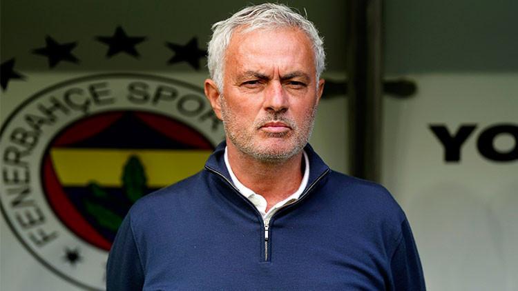 Hürriyet: Mourinho: Fenerbahçe ne finale çıkabildiğim, ne kupa kazanabildiğim ilk kulüp