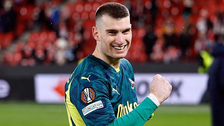 Hürriyet: Fenerbahçede sürpriz gelişme Livakovic, dünya devine önerildi