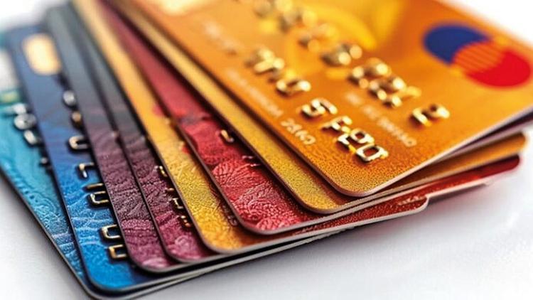 Merkez Bankası kredi kartı faiz oranlarını düşürdü