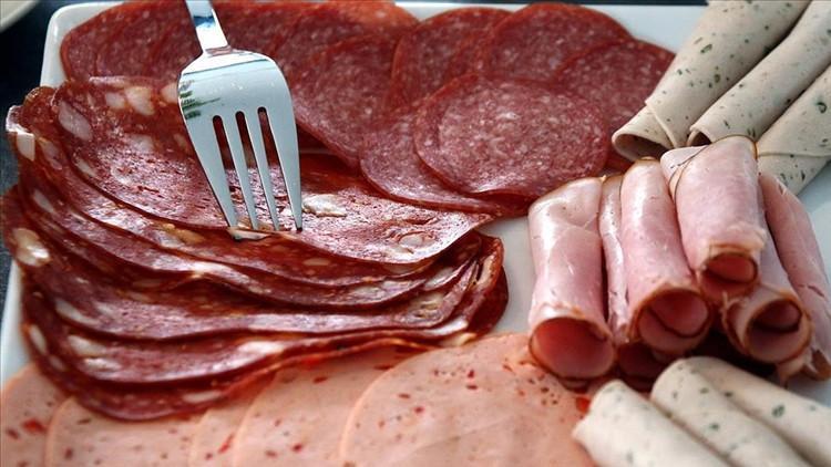 Bakanlık açıkladı: Domuz etli salam, boyalı baharat tespit edildi
