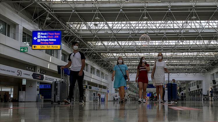 Türkiyeye gelen turist sayısı düştü