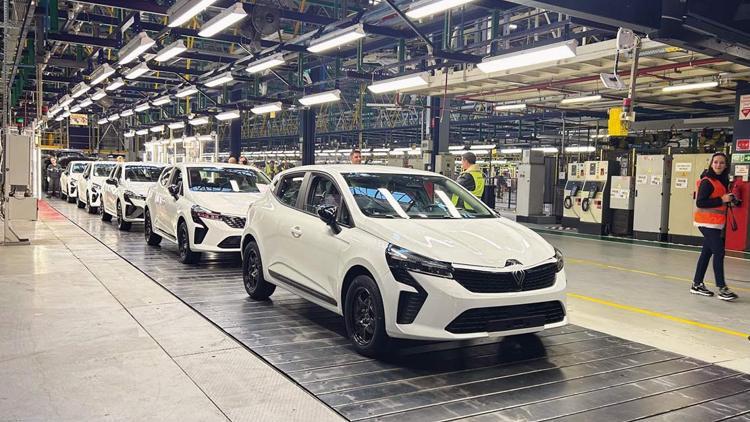 Vergi oranı düşen araçlardaki talep otomotiv pazarını ağustosta rekora taşıyor… Yerli üreticide ‘ÖTV’ mesaisi