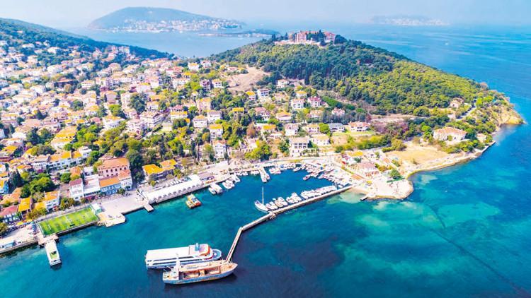 Artan talep Adalar’da fiyatları uçurdu... Kiralar 70 bin TL’ye köşkler 350 milyon TL’ye ulaştı