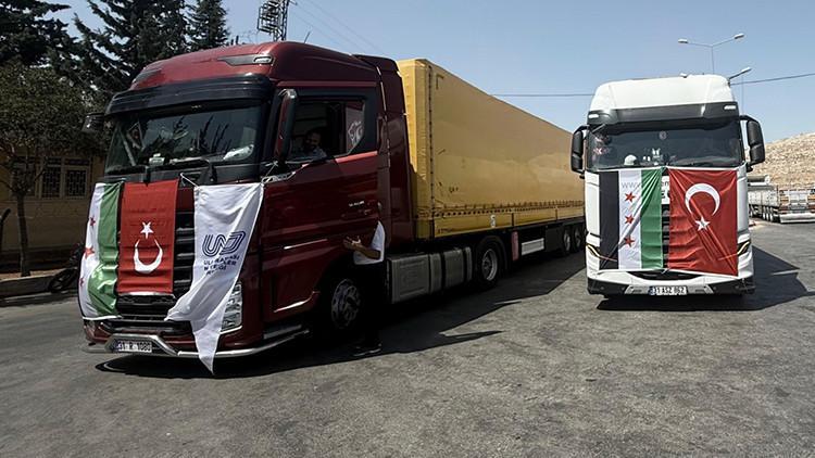 13 yıl aradan sonra Türkiye-Suriye sınırında tır geçişleri başladı