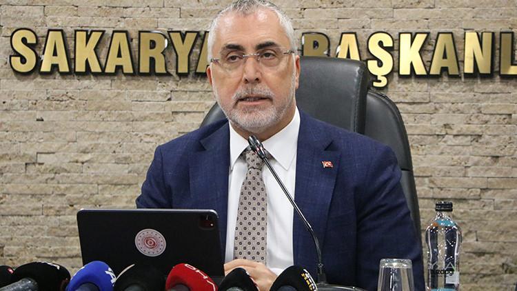 Bakan Işıkhan: Türkiyeye biçilen dar gömleği çıkarıyoruz
