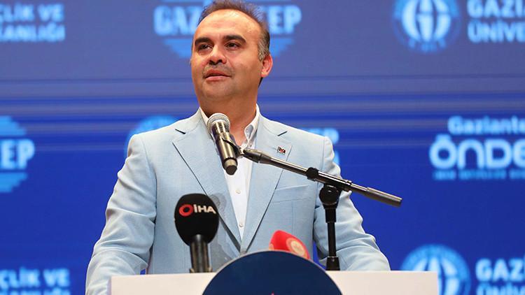 Bakan Kacır tarih verdi Aya uzay aracı göndereceğiz