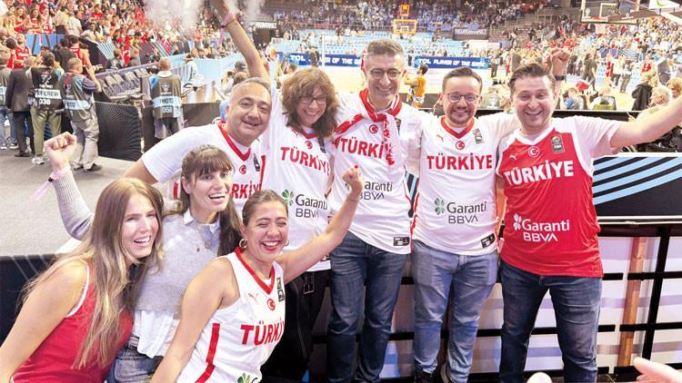 25 yıldır 12 Dev Adam’ın arkasında