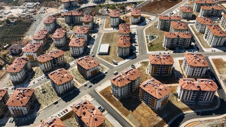 TOKİ yüzlerce ev ve işyerini satışa çıkarıyor İşte ihale tarihi...