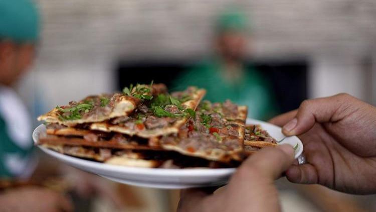 Bakanlık tek tek ifşa etti Etli ekmekte vatandaşa bunu da yedirmişler