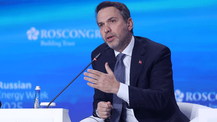 Bakan Bayraktar Rusya’da konuştu: Jeopolitik gerilimlere karşı ‘Türk Yolu’