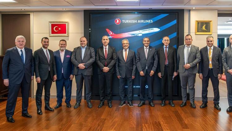 Libyalı bakanlardan THY’ye ziyaret Libyalı bakanlardan THY’ye ziyaret