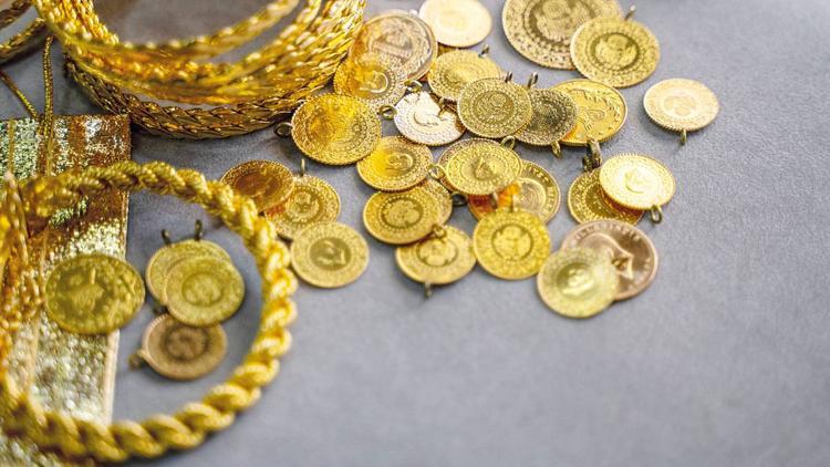 Yükseliş çılgınlığı sürüyor, kuyumcularda gram altın bulmak zorlaştı Altını olan Ayşe Teyze’nin yüzü güldü