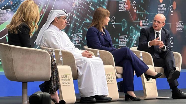 Bakan Şimşek: Bir milyar kişi yoksulluktan kurtuldu Bakan Şimşek: Bir milyar kişi yoksulluktan kurtuldu