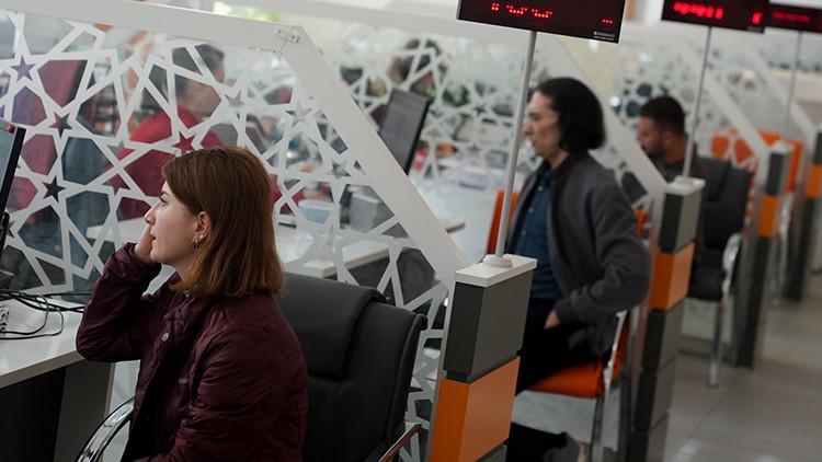 Eski tip ehliyetler tarih oluyor 7 bin TLlik ücret geliyor