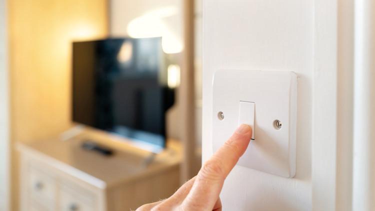 Elektrikte yeni sınır: 4 bin kWh... Aylık faturası 984 liranın altındaki aboneler destek alacak