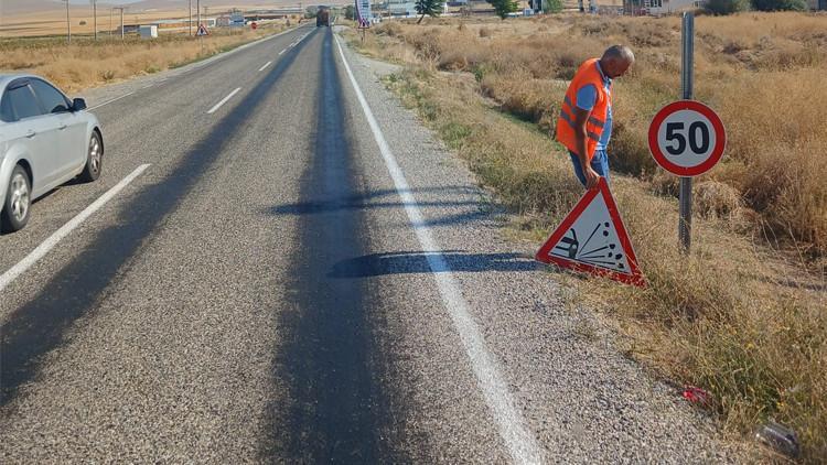 32 bin 845 trafik levhası kaldırıldı