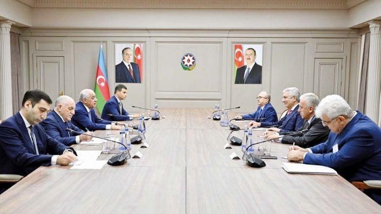 Sanayicilerden Bakü’de yeni yatırım planı Sanayicilerden Bakü’de yeni yatırım planı