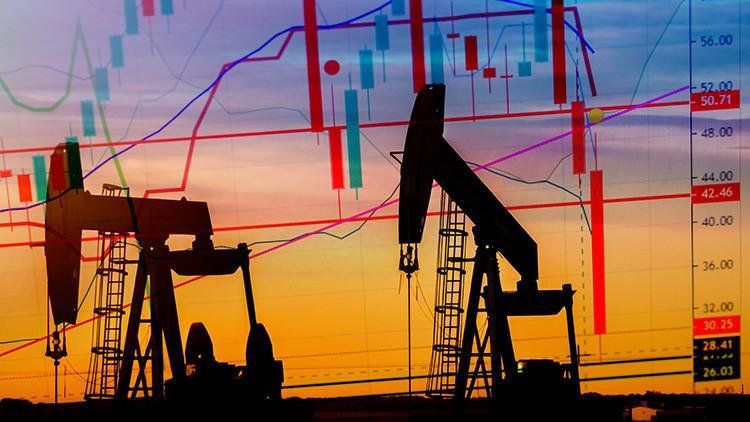 Hükümet açılıyor, petrol fiyatı düşüyor Hükümet açılıyor, petrol fiyatı düşüyor