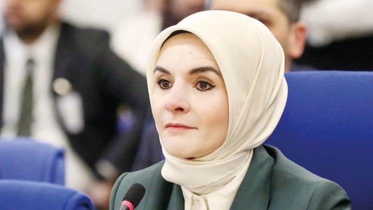 ‘Sosyal medyaya yaş sınırı için çalışıyoruz’