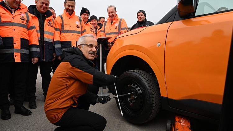 Bakan Uraloğlundan kış lastiği uyarısı