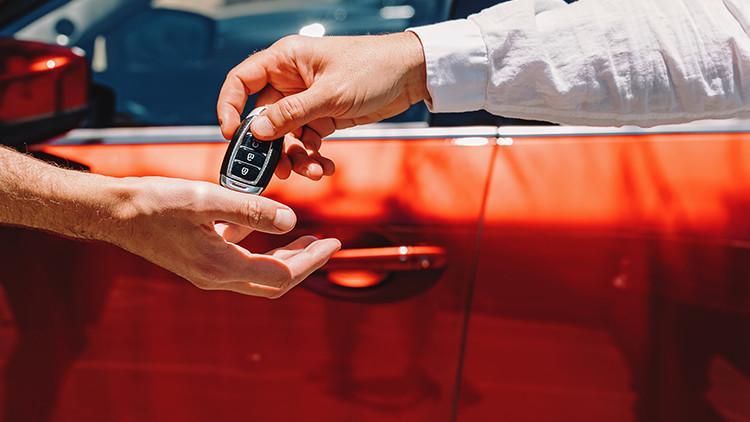 Sıfır araç kabusa döndü, 6 ayda sadece 5 gün sürdü Yola değil mahkemeye gitti Sıfır araç kabusa döndü, 6 ayda sadece 5 gün sürdü Yola değil mahkemeye gitti