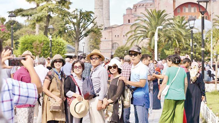 11 ayda 50 milyon yabancı turist geldi