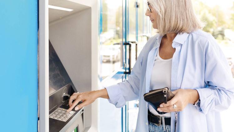 En düşük emekli aylığı Meclis’ten geçti