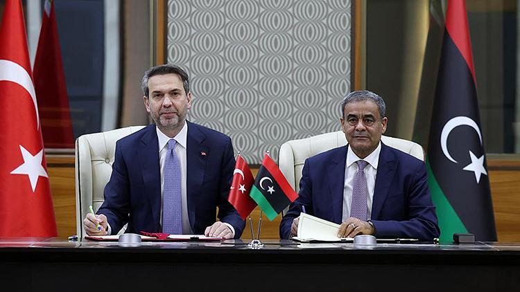 Bakan Bayraktardan petrol ve doğal gaz çalışmalarına ilişkin açıklama: Dünyanın farklı bölgelerinde daha aktif olmayı hedefliyoruz