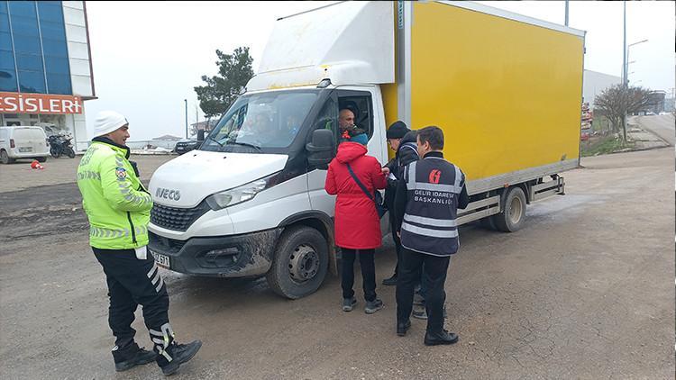 Vergi dairesi ekiplerinden fatura ve irsaliye denetimi Vergi dairesi ekiplerinden fatura ve irsaliye denetimi