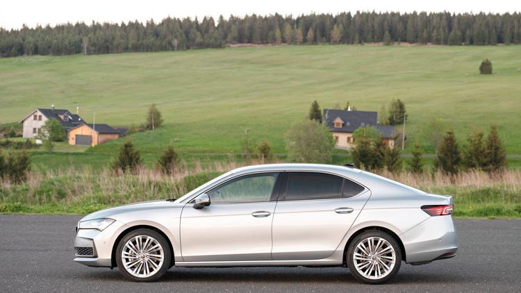 Skoda’nın ana sedan pazarlarından biri olduk... Sedan üretiminin yarısı Türkiye’ye