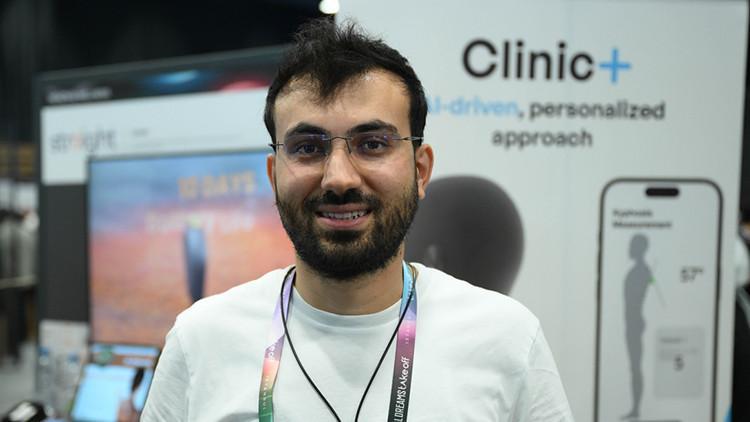 Annesinin dik otur, kambur olacaksın sözü 68 ülkeye ihracat getirdi Annesinin dik otur, kambur olacaksın sözü 68 ülkeye ihracat getirdi